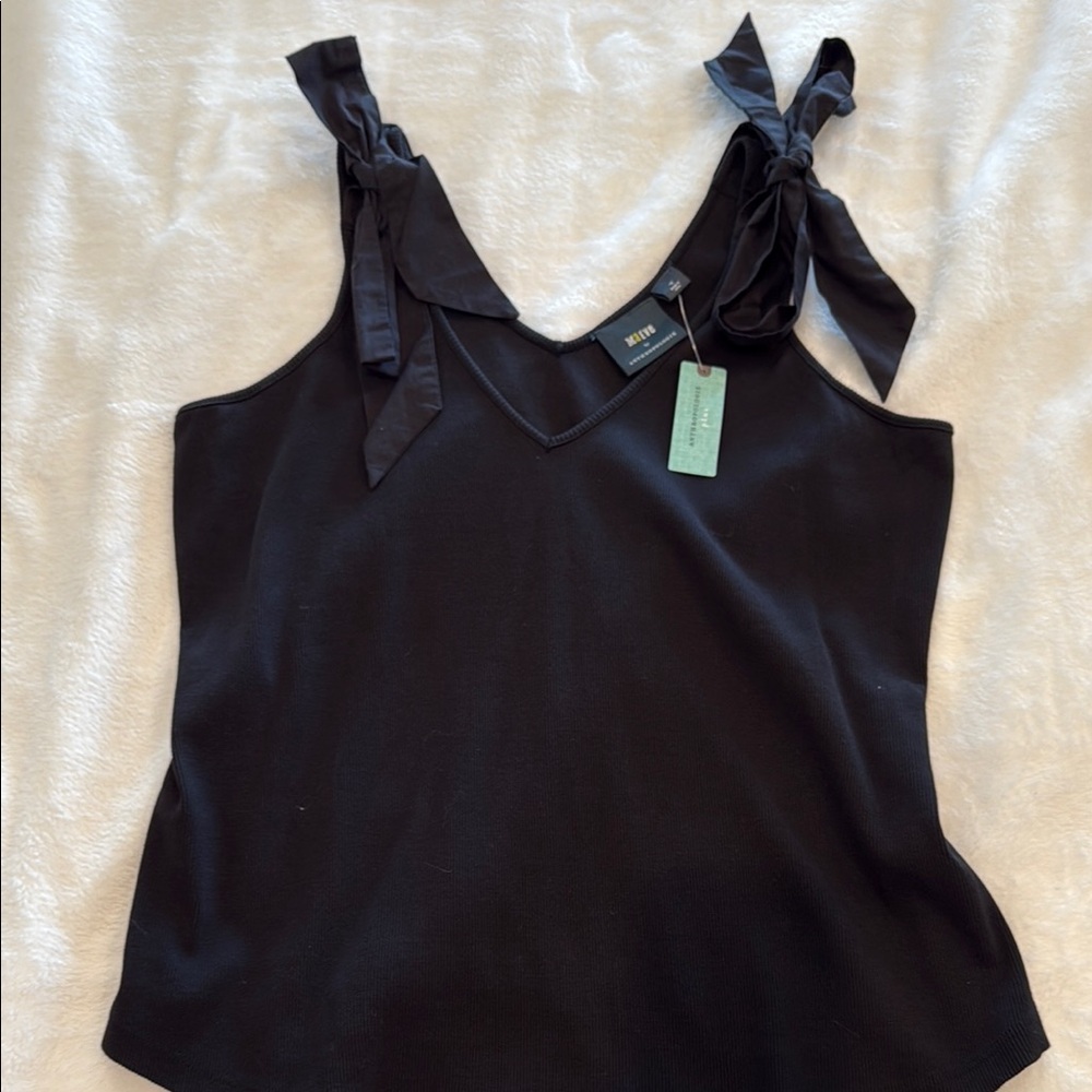 Black Women's Top with Bow Straps size 1X NWT